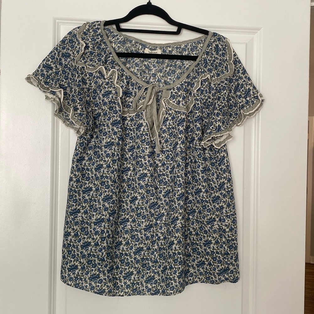 Max studio top. Worn a couple times. Size medium